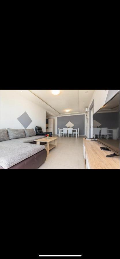 צלינה Apartments Arijan30 מראה חיצוני תמונה